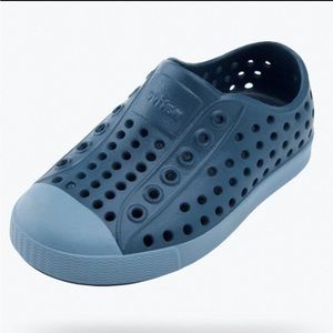 Native Shoes Jefferson in Challenger Blue/Still Blue size 9C